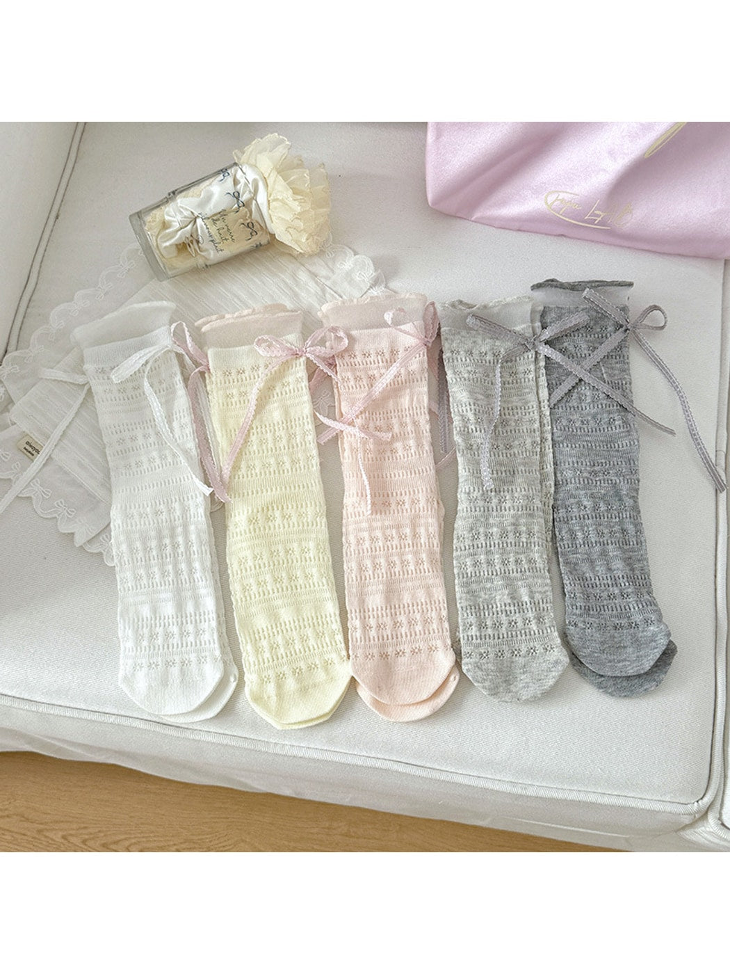 Rufia - Sweet Bow Lace Trim Solid Color Crew Socks
