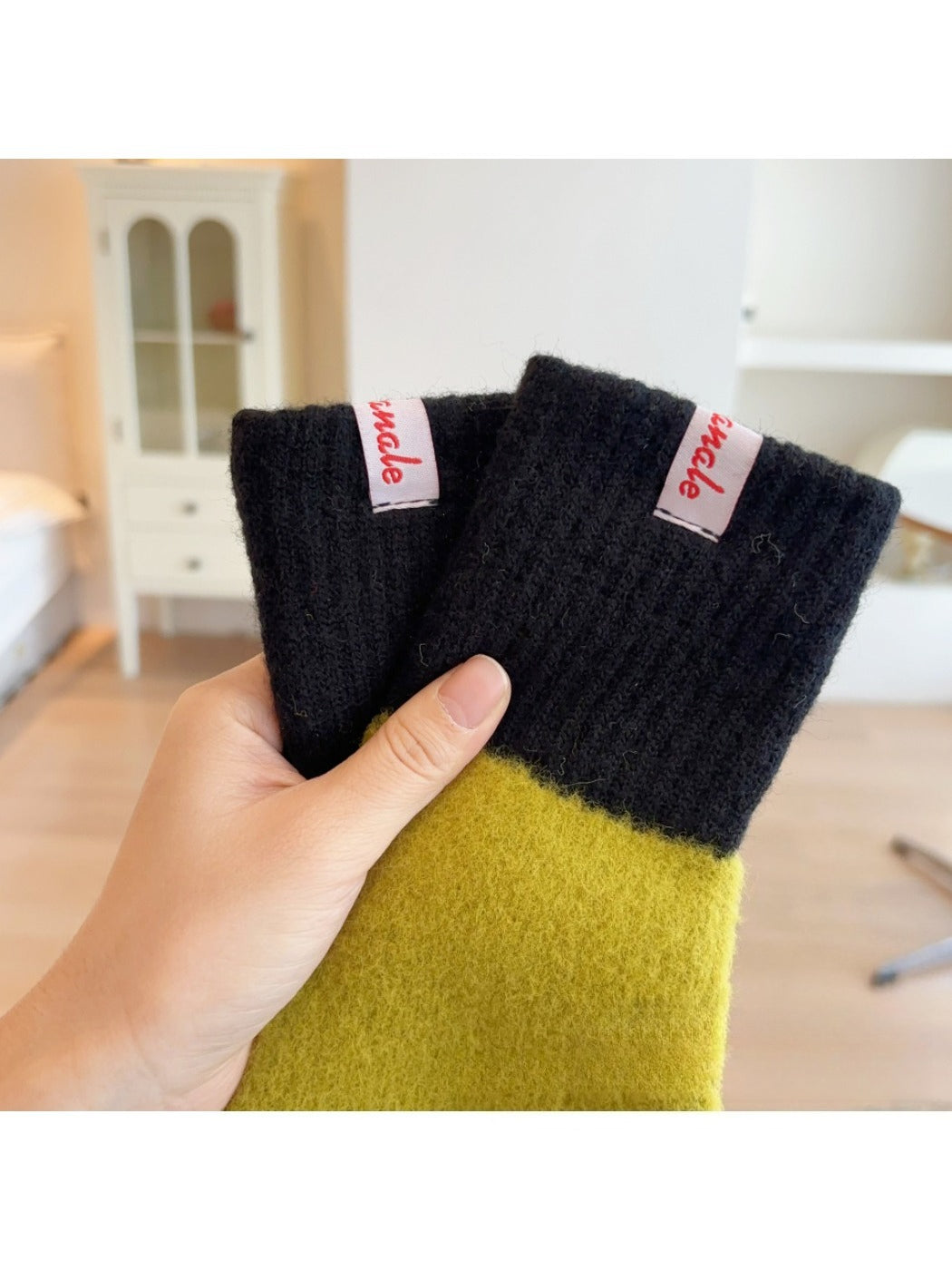 Gloving - Warm Knit Gloves