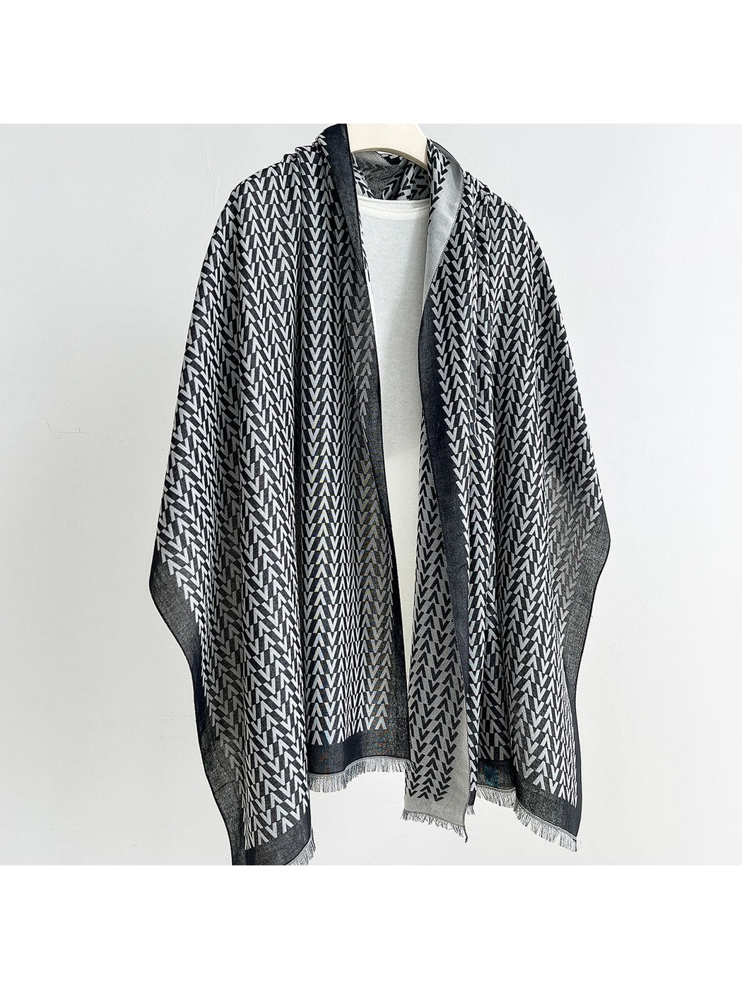 Scarvii - V-Shape Geometric Print Summer Wrap Scarf
