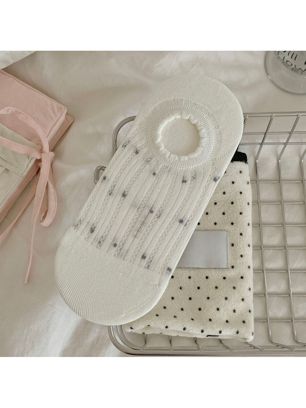 Rufia - Minimal Dotted Openwork Low Ankle Socks