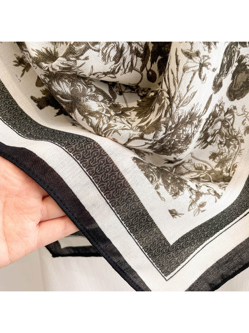 Scarvii - Botanical Print Simple Border Square Scarf