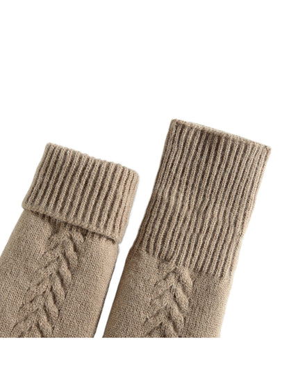 Gloving - Cable Knit Winter Mittens