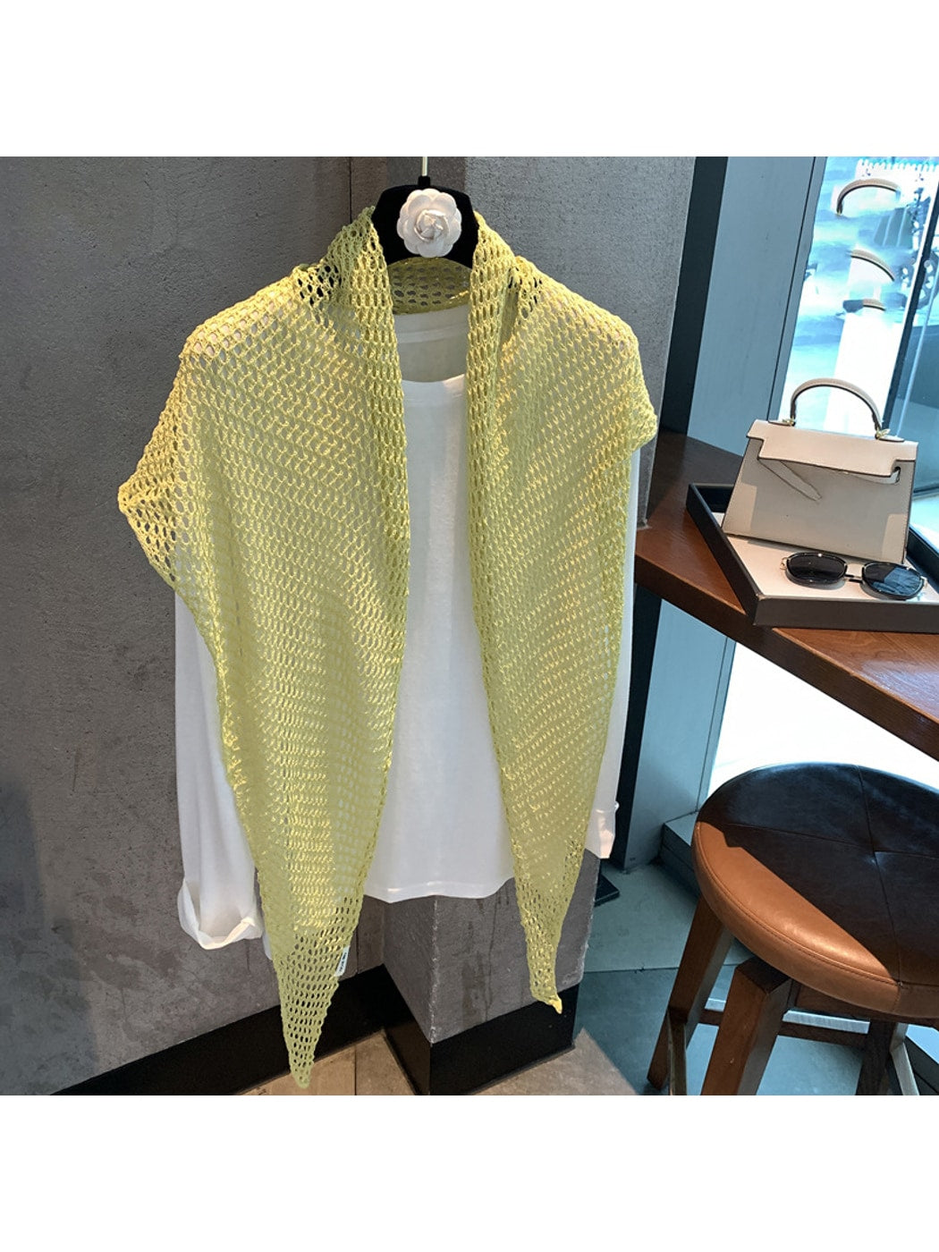 Scarvii - Solid Color Openwork Triangle Bandana