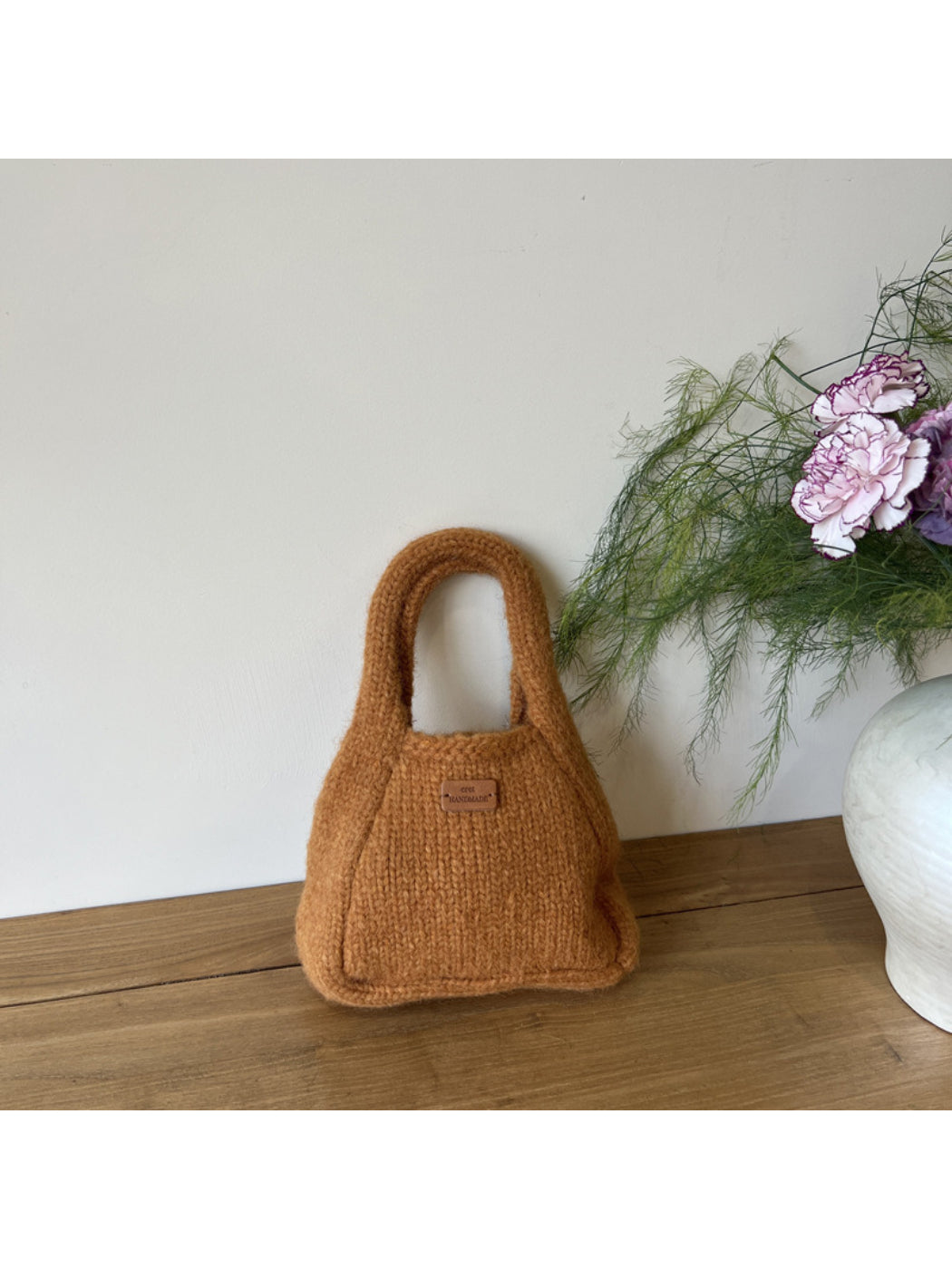 Cosbai - Ribbed Knit Hand Bag