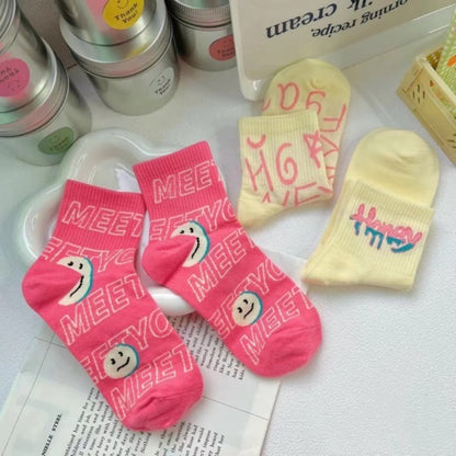Smiley Graphic Ankle Socks detail view