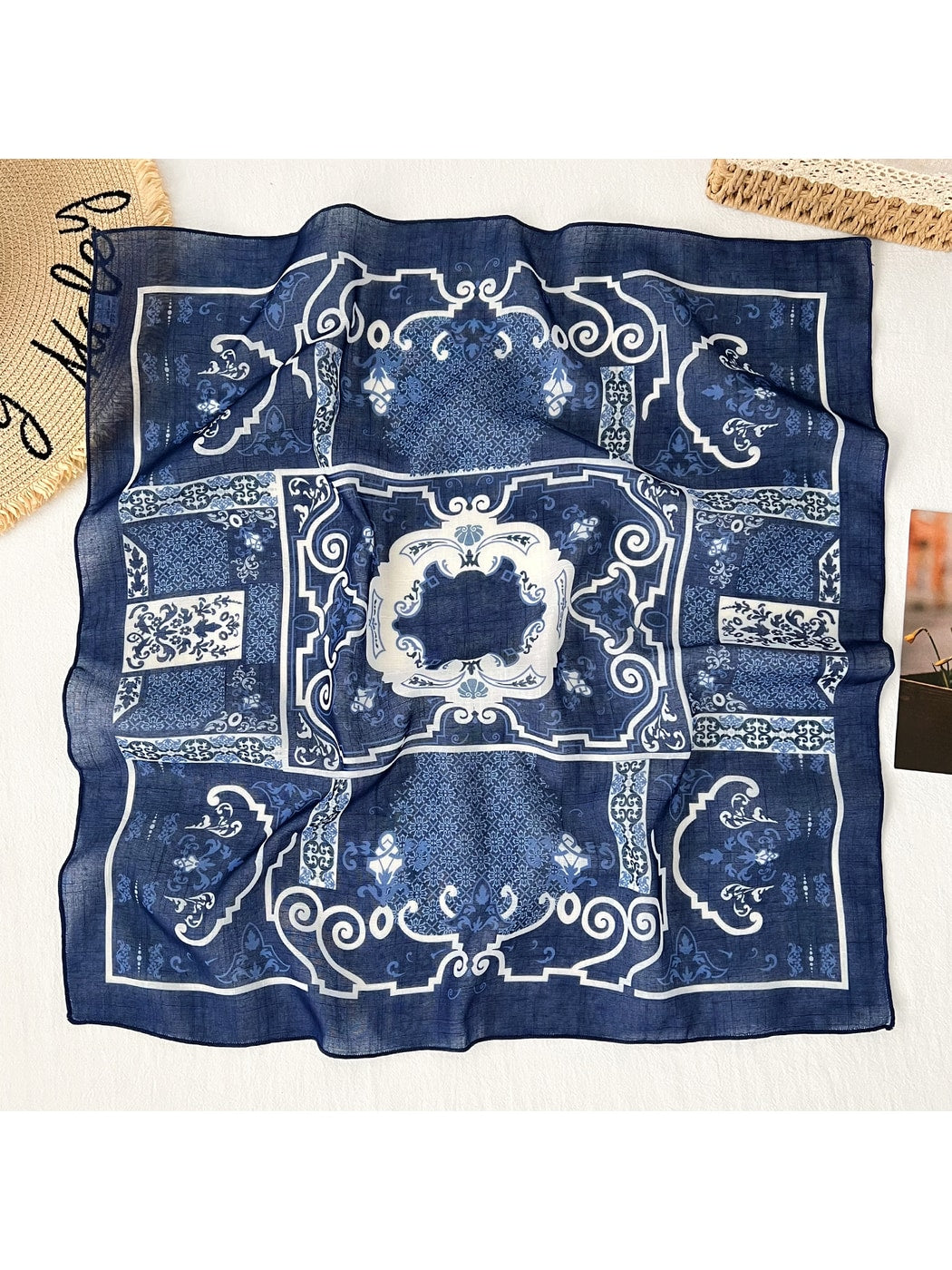 Scarvii - Floral Print Casual Neck Accent Square Scarf