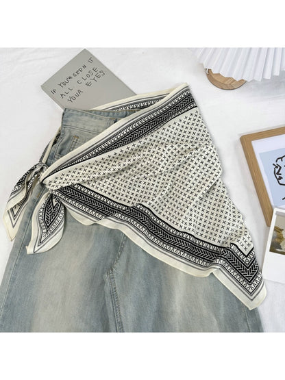 Scarvii - Minimalist Chic Style Triangle Scarf