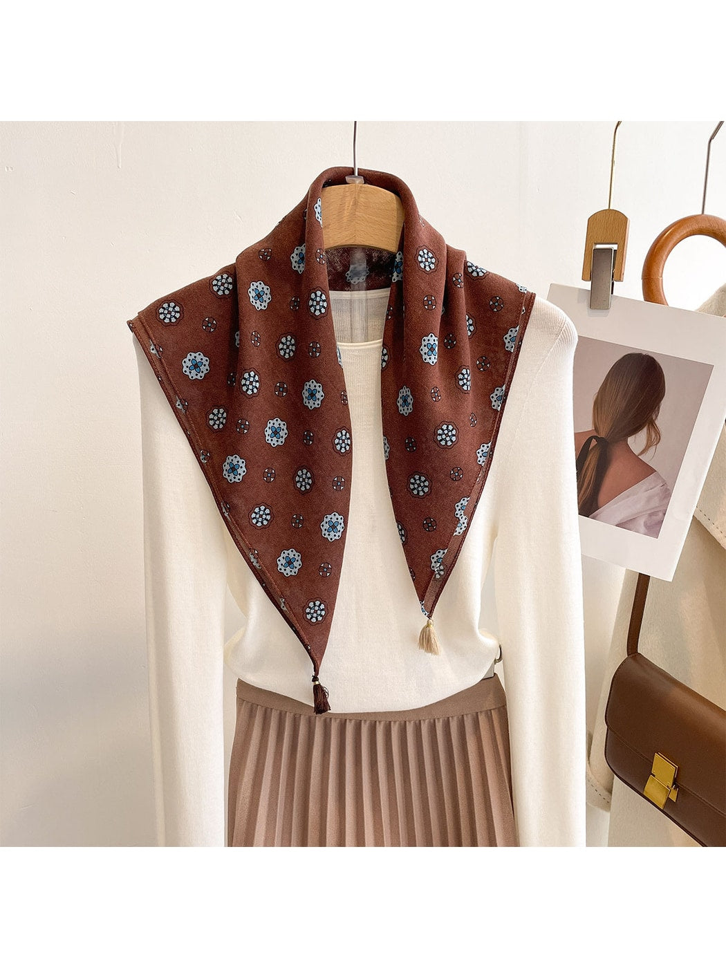 Scarvii - Geometric Flower Print Tassel Square Scarf