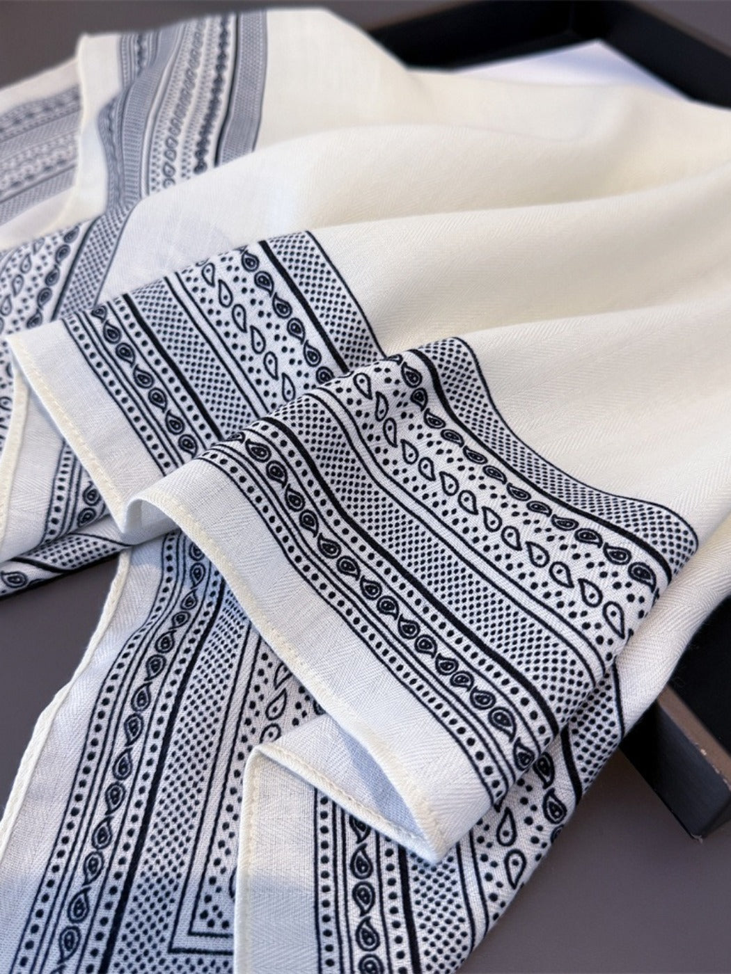 Scarvii - Minimalist Geometric Print Square Scarf – Simple & Elegant