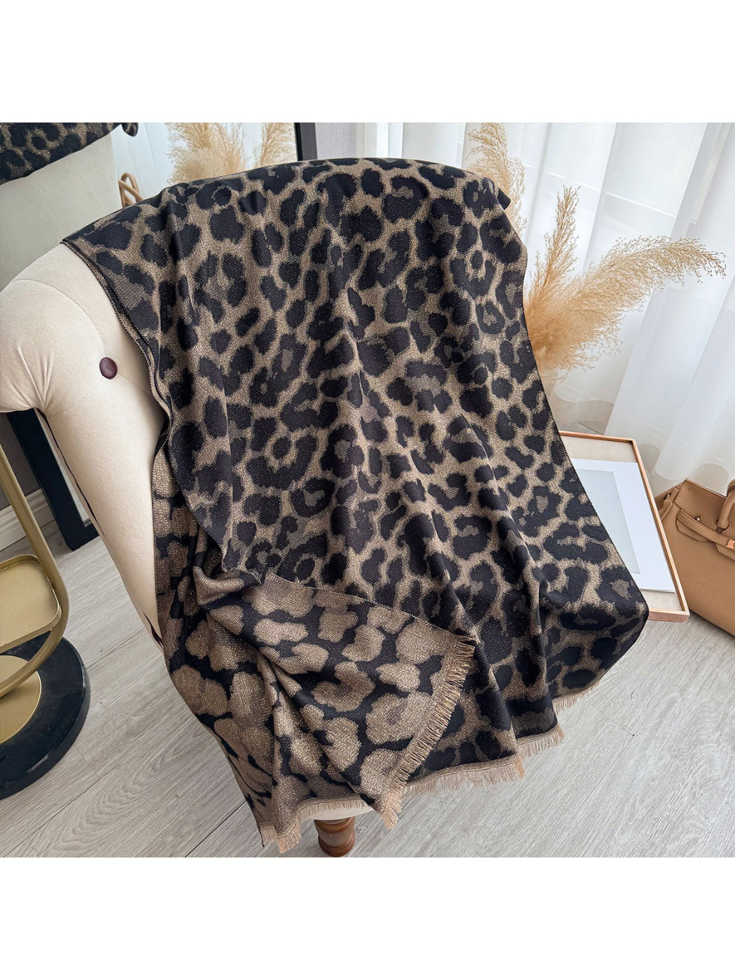 Scarvii - Soft Leopard Print Oversized Scarf