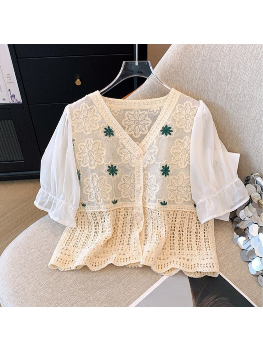 Crosa - V-Neck Hollow Out Floral Knit Cardigan