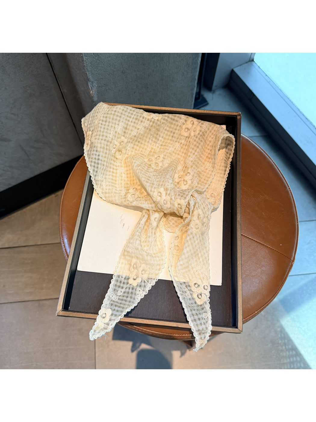 Scarvii - Floral Lace Hollow-Out Triangle Scarf