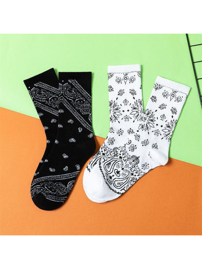 Rufia - Graphic Paisley Pattern Crew Socks product image 2