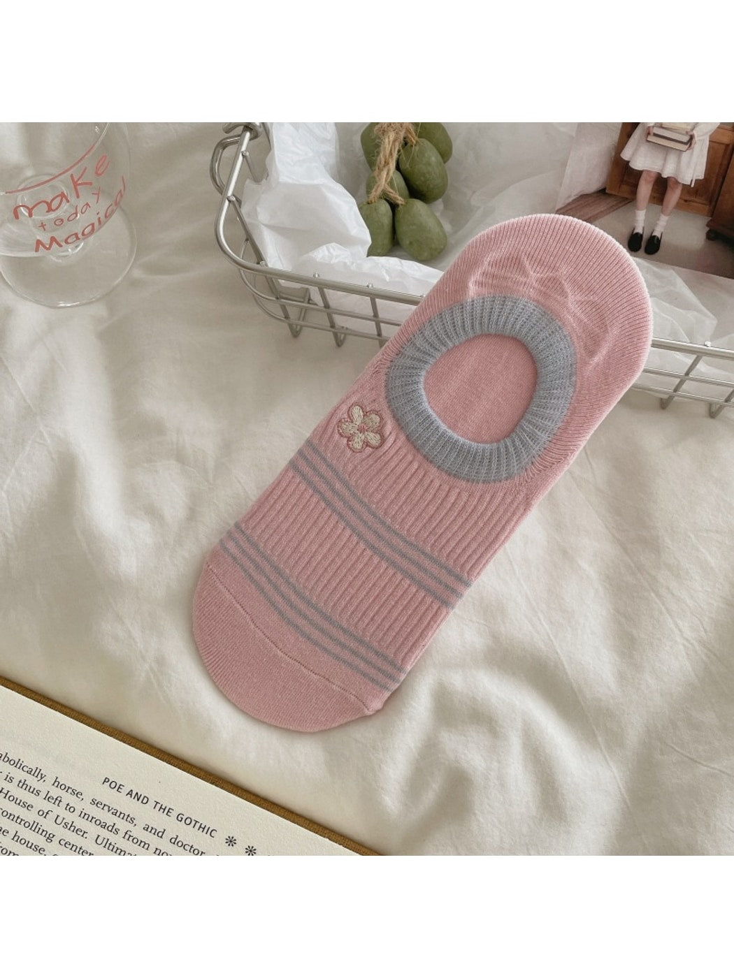 Rufia - Flower Embroidery Striped Low Ankle Socks