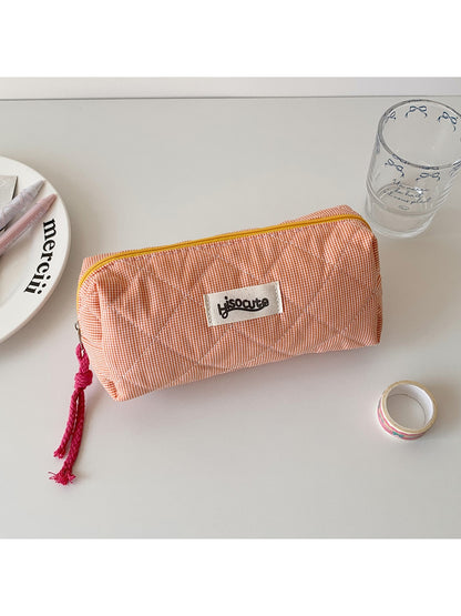 Cosbai - Checkered Zipper Makeup Organizer Bag