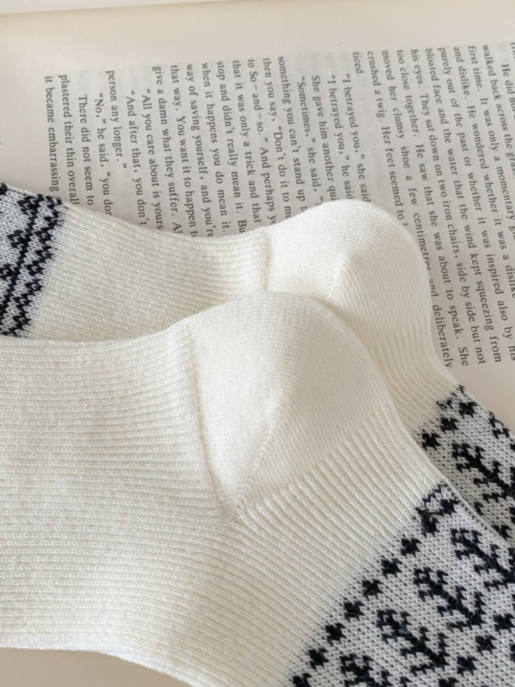 Rufia - Double-knit Mid-calf Socks with Bohemian-style