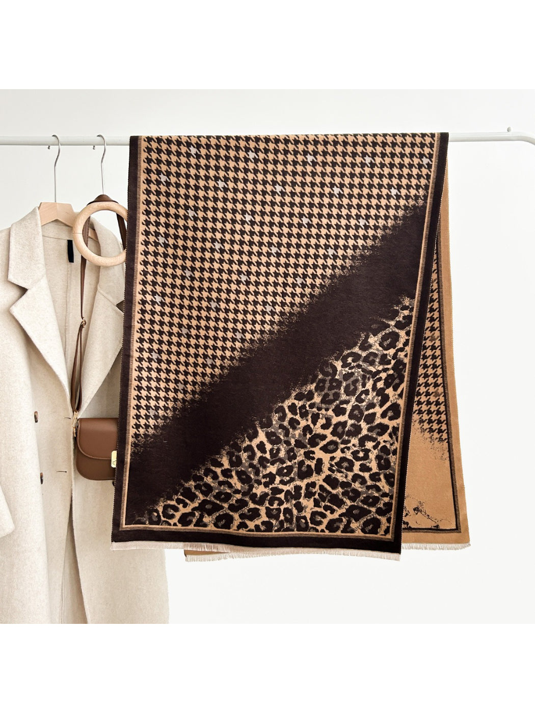 Scarvii - Dual-Tone Leopard Border Scarf