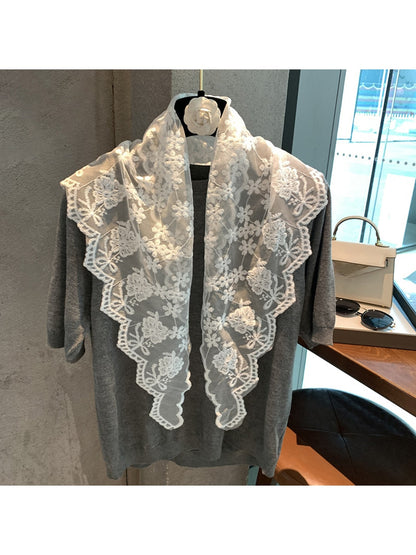 Scarvii - Elegant White Lace Triangle Bandana Scarf