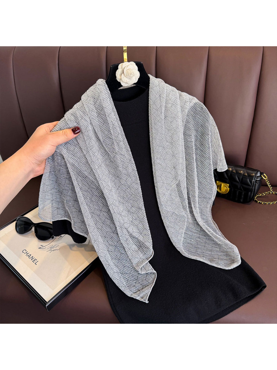 Scarvii - Lightweight Metallic Line Scarf