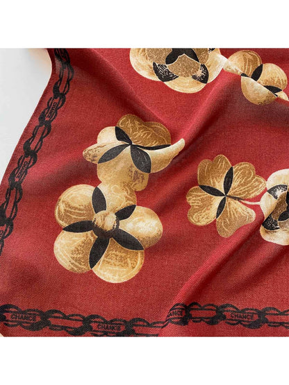 Scarvii - Retro Floral Print Chain Border Square Scarf