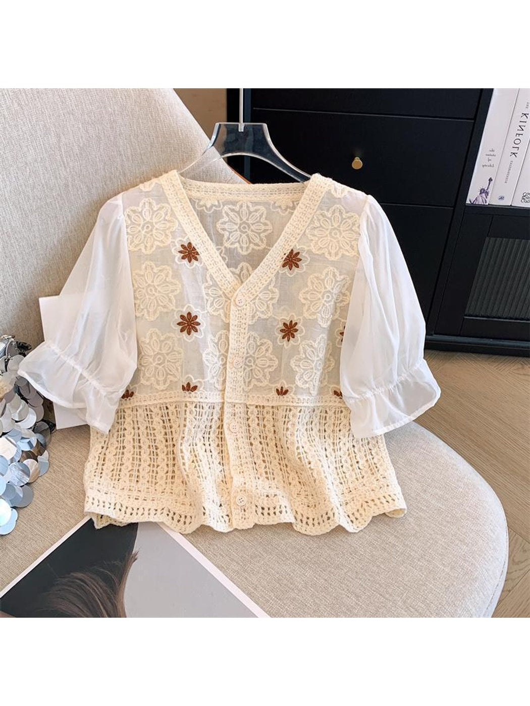 Crosa - V-Neck Hollow Out Floral Knit Cardigan