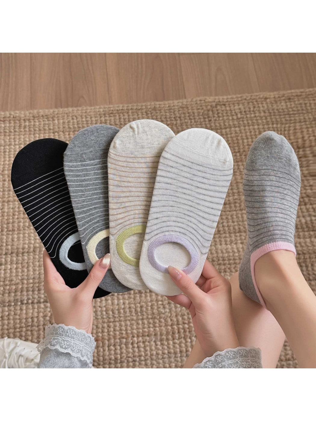 Rufia - Classic Decorative Striped Low Ankle Socks
