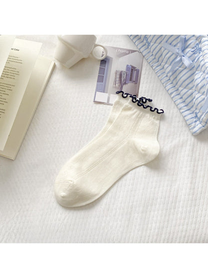 Rufia - Heart Pattern Ruffle Crew Socks product image 3