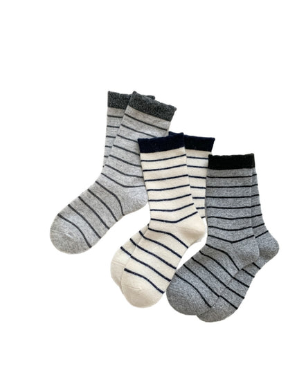 Rufia – Cozy Striped Mid-Calf Socks