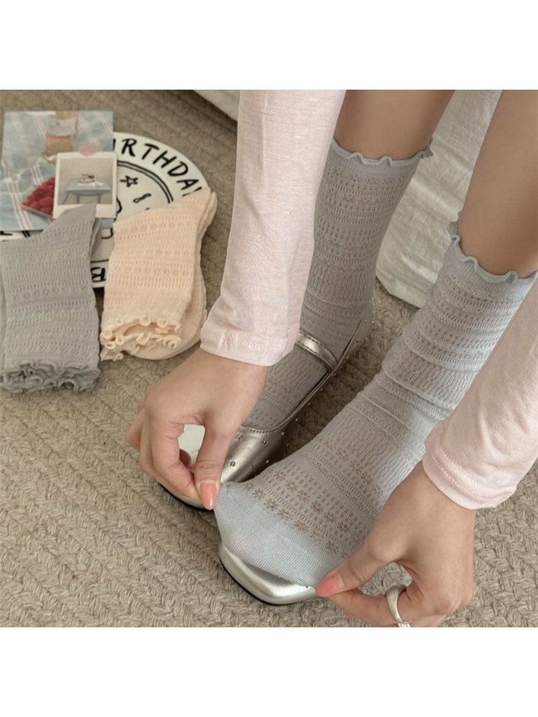 Rufia - Ruffle Trim Hollow-Out Crew Socks