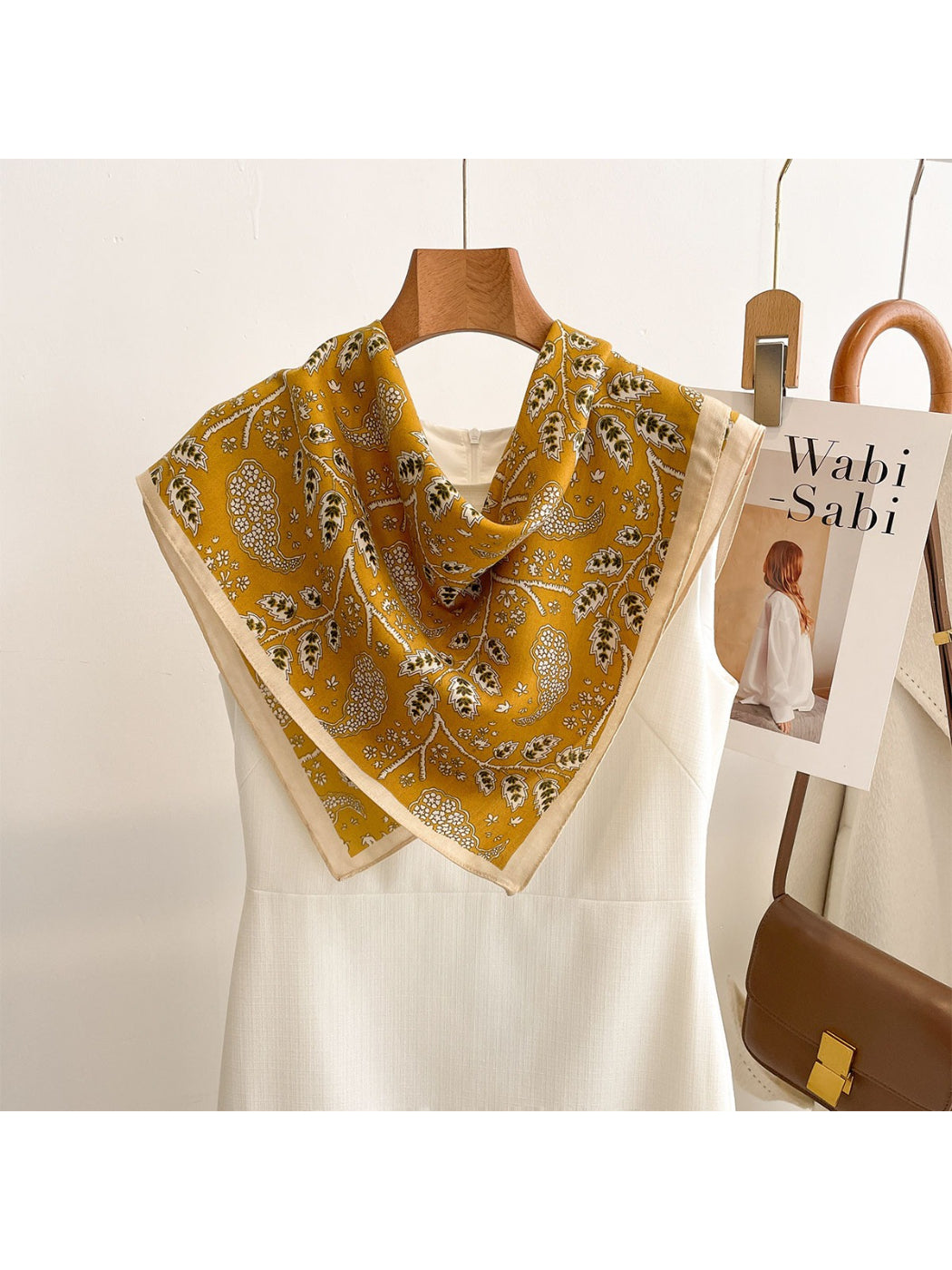 Scarvii - Printed Floral Paisley Pattern Square Scarf