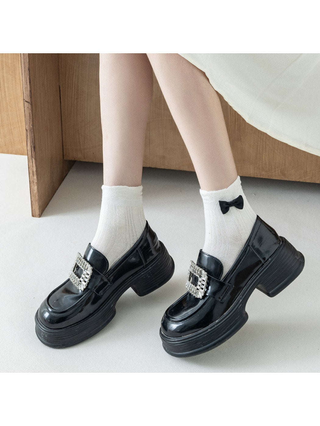 Rufia - Simple Bow Detail Ribbed Crew Socks