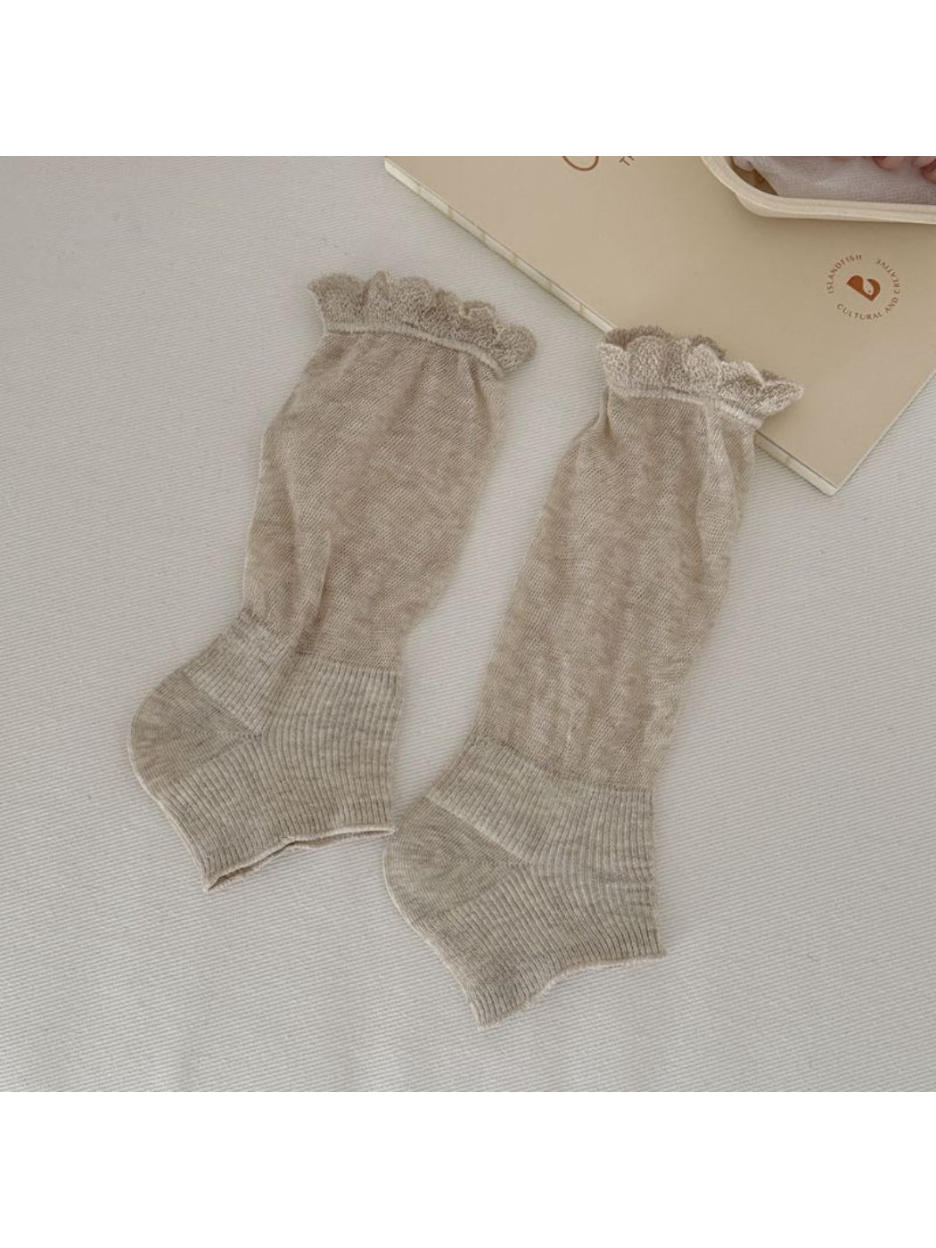Rufia - Lace Color Block Ankle Socks detail view 8