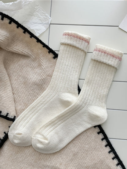 Rufia – Cozy Thick Mid-Calf Socks with Contrast Trim