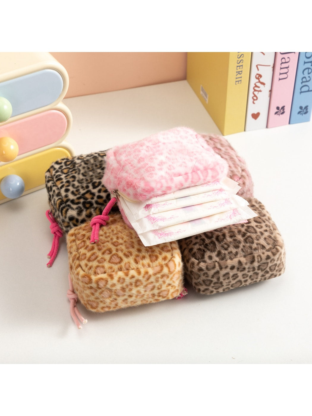 Cosbai - Simple and Stylish Leopard Print Zip Pouch