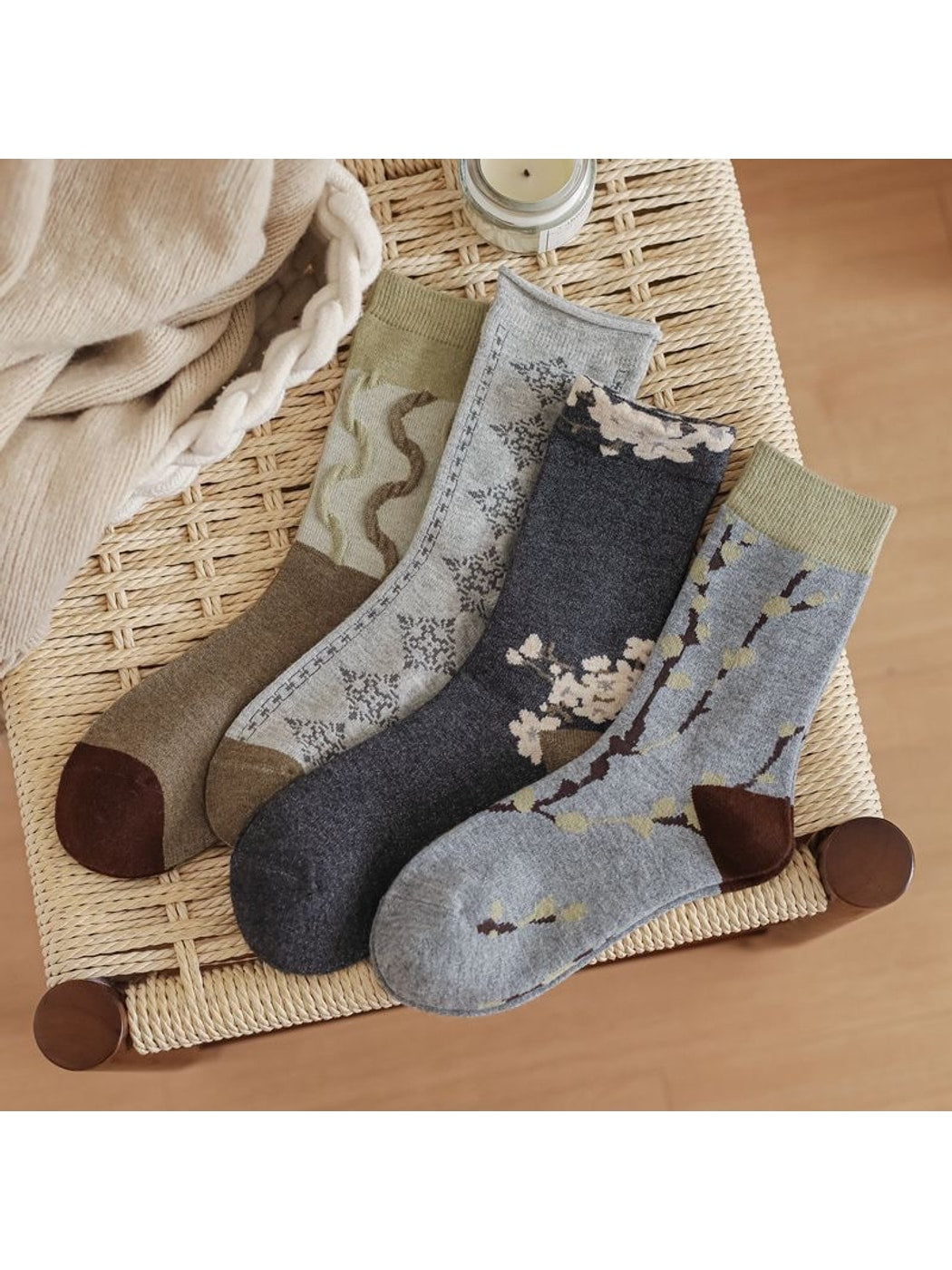 Rufia - Retro-Inspired Casual Crew Socks