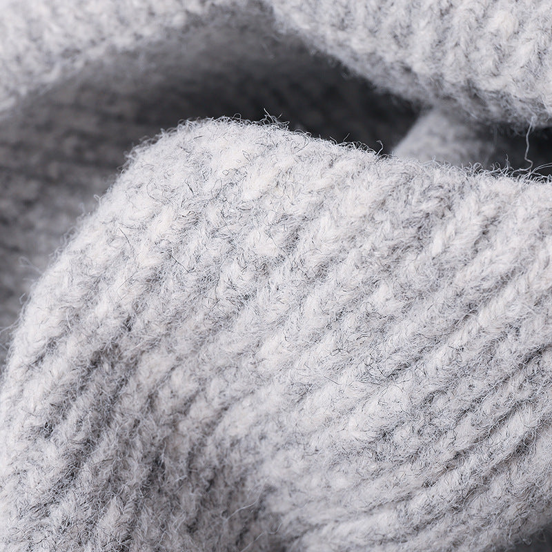 Silver fuzzy ribbed wide cuff knit beanie detail