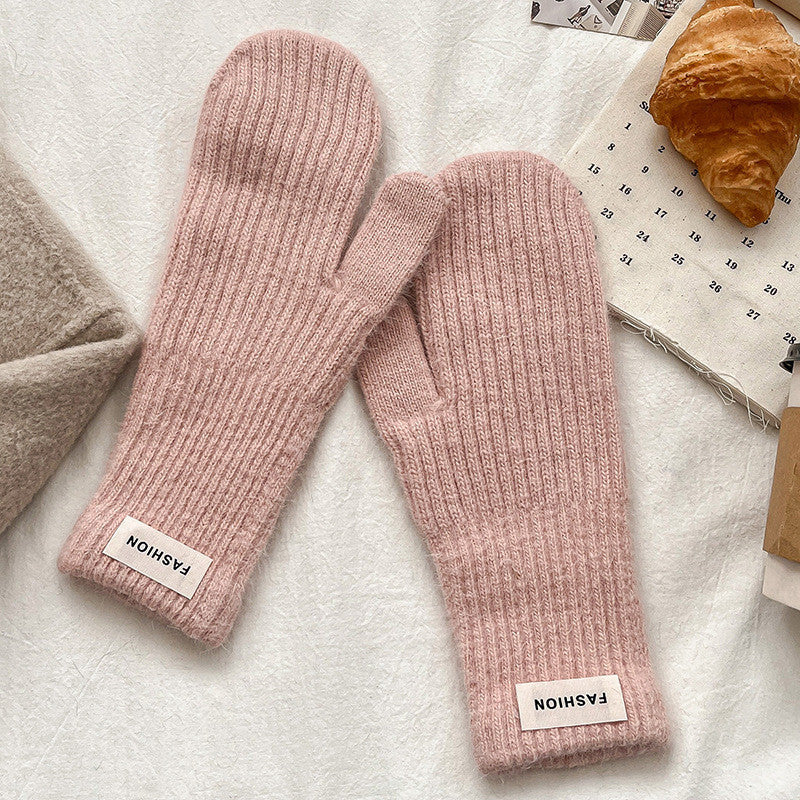 Gloving - FASHION Cuff Label Mittens