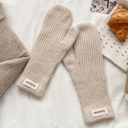 Gloving - FASHION Cuff Label Mittens