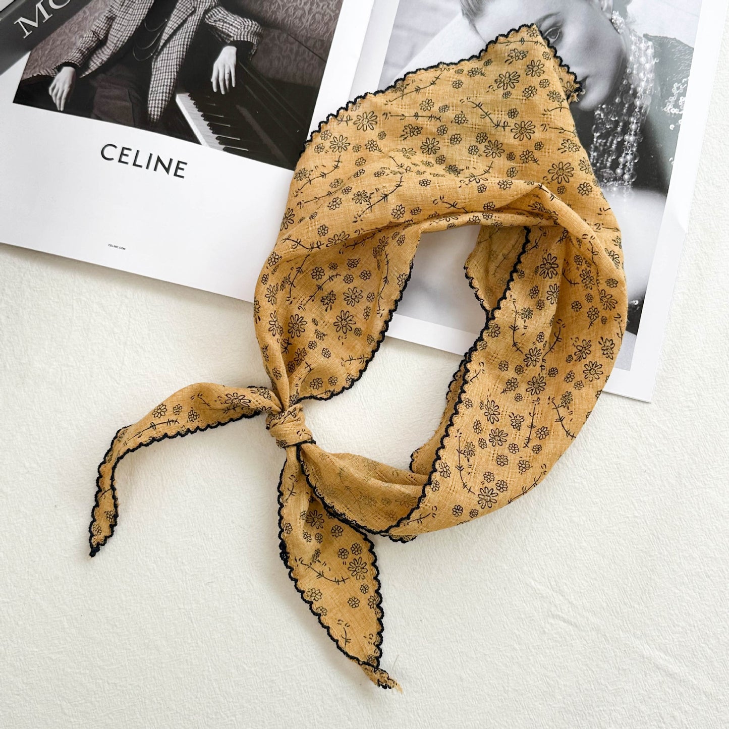 Scarvii - Sweet Style Scarf with Artistic Floral Print