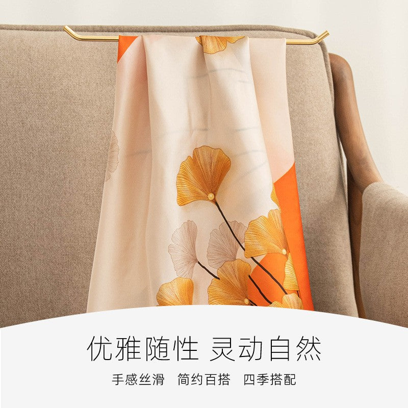 丝巾系脖小方巾时尚印花款春夏季外出百搭领巾高级感帽檐装饰丝巾