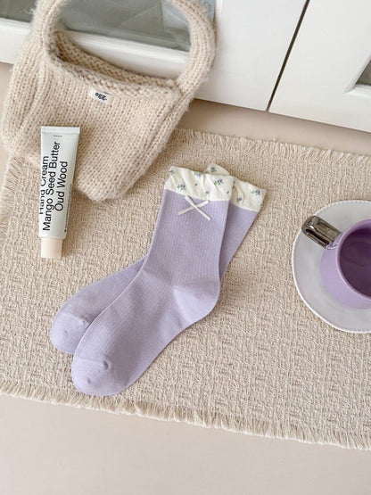 Product image for Rufia - Ruffled-Edge Mid-Calf Crew Socks (Floral Bow)