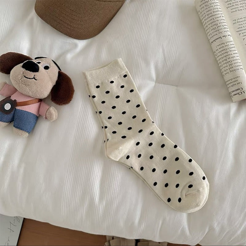 秋冬可爱小狗棉袜中筒女袜软糯舒适百搭休闲咖色系ins潮韩版长袜