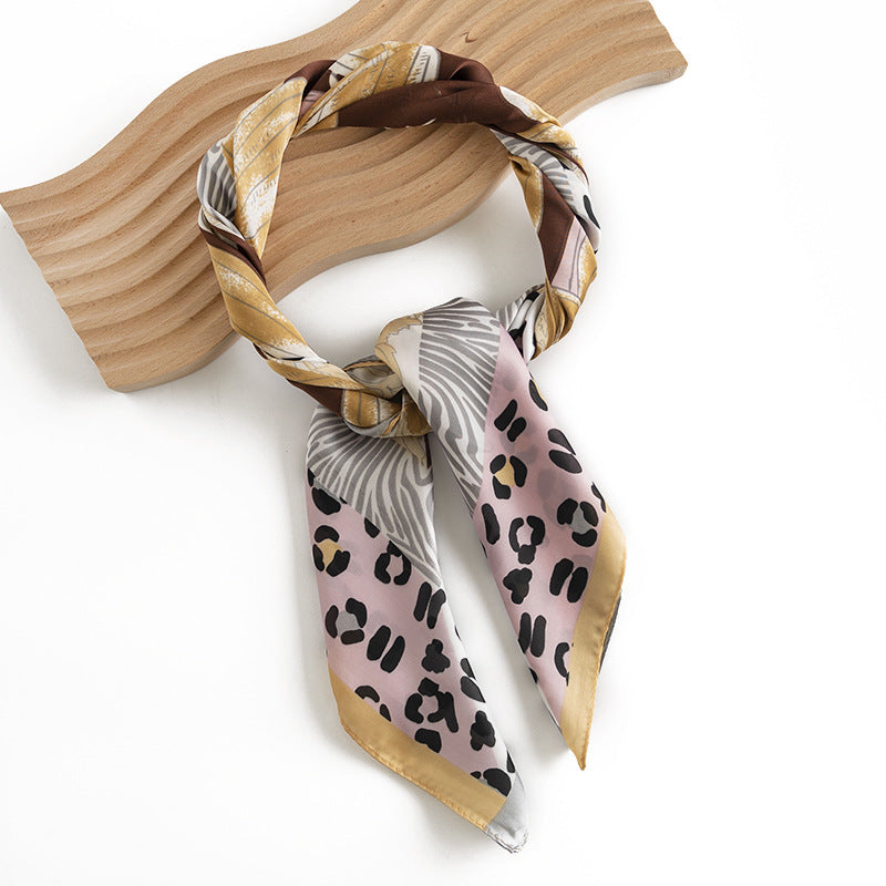 Scarvii - Leopard Print Scarf