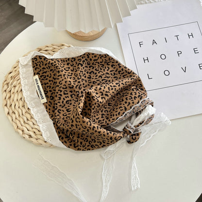 Scarvii - Farmhouse Romantic Floral Headscarf