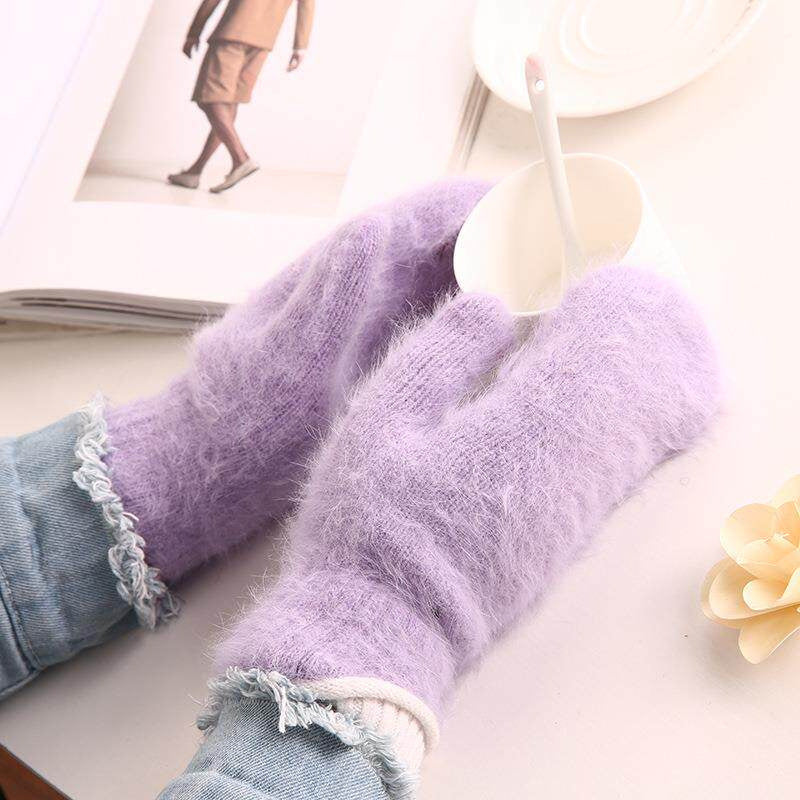 Gloving - Fuzzy Texture Ribbed-Cuff Mittens