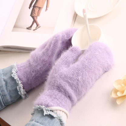 Gloving - Fuzzy Texture Ribbed-Cuff Mittens