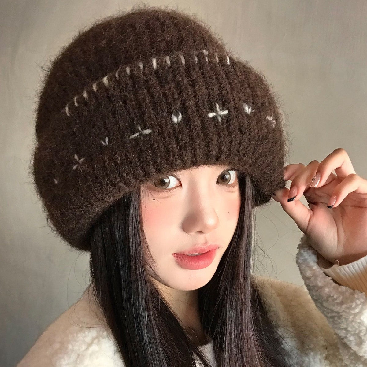 2026新款白色简约针织毛线帽女冬季加厚保暖护耳帽子显脸小包头帽