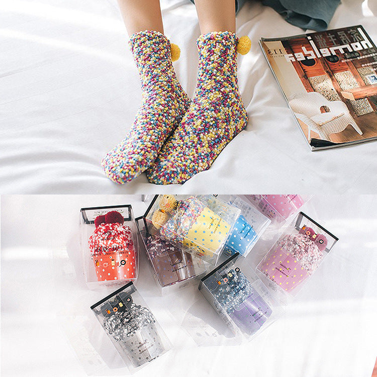 供应跨境女士蛋糕袜圣诞袜子珊瑚绒地板袜菊花纱睡眠袜cake socks