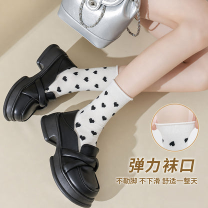 秋冬袜子女士爱心卷边无骨中筒袜圆点休闲舒适百搭潮流堆堆袜