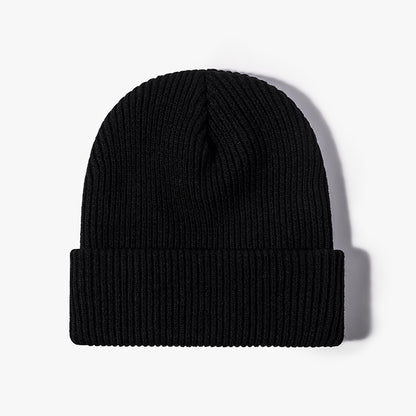 Black essential ribbed knit beanie